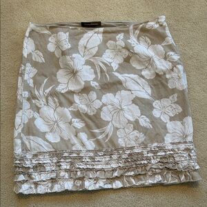 100% Linen Tommy Bahama Tan Floral Skirt